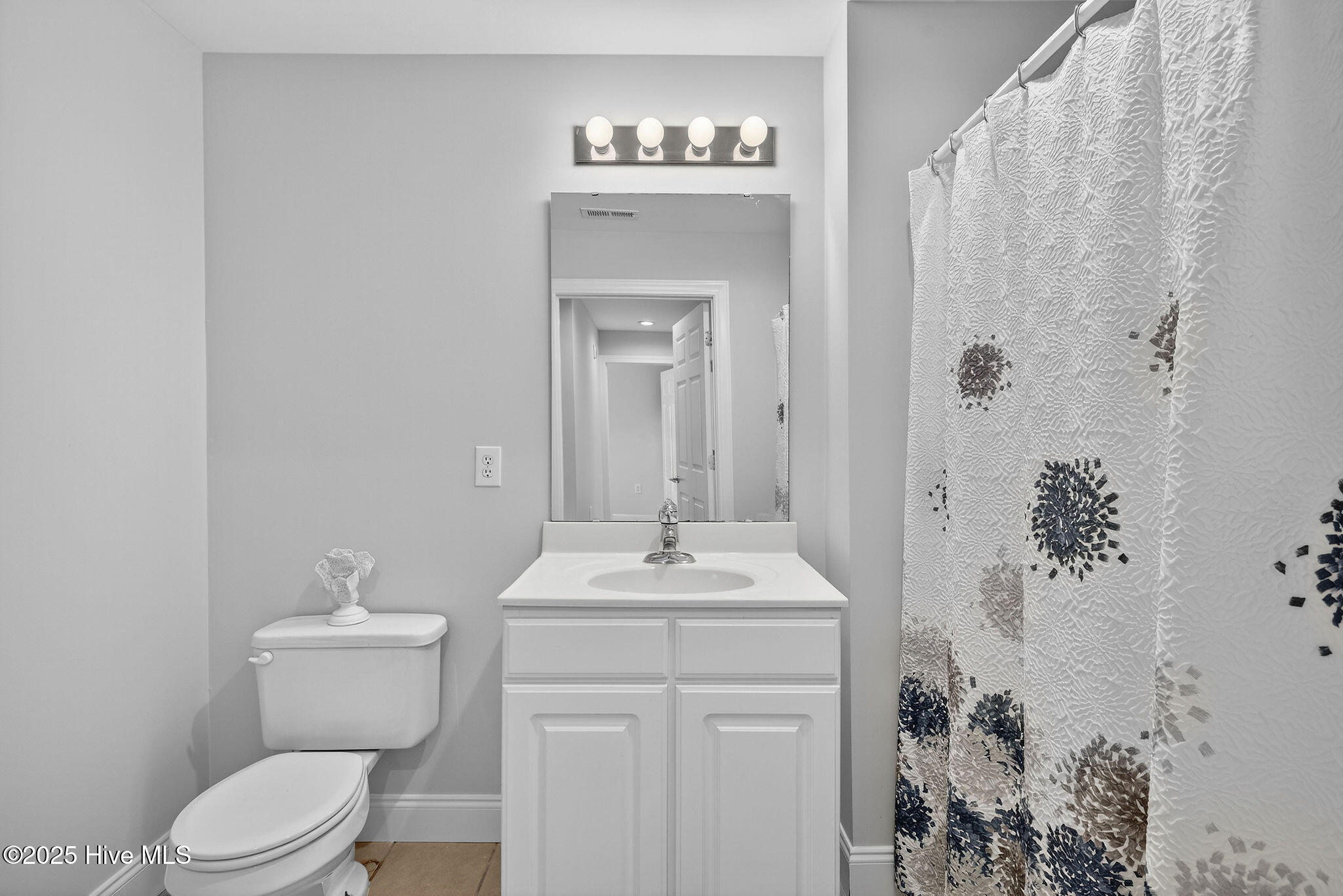 2820 Bloomfield Lane, Unit 103 Wilmington, NC 28412 - Photo 17 of 32 2820BloomfieldLane-19