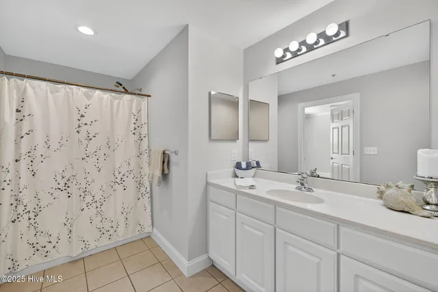 $1,575 | 2820 Bloomfield Lane, Unit 103, Wilmington, NC 28412