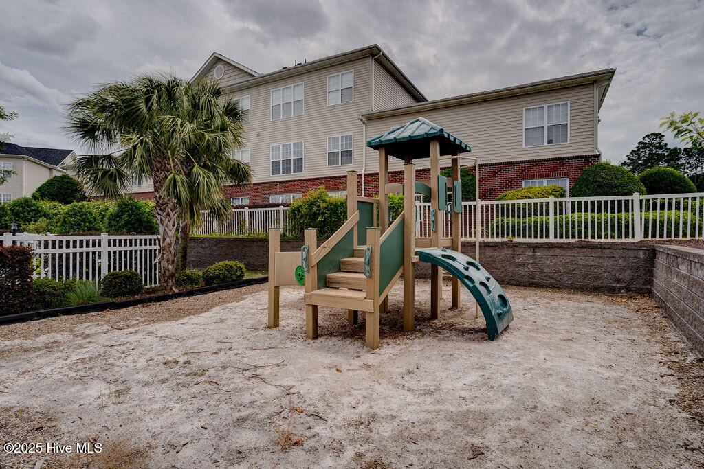 2820 Bloomfield Lane, Unit 103 Wilmington, NC 28412 - Photo 25 of 32 2820BloomfieldEdit-26