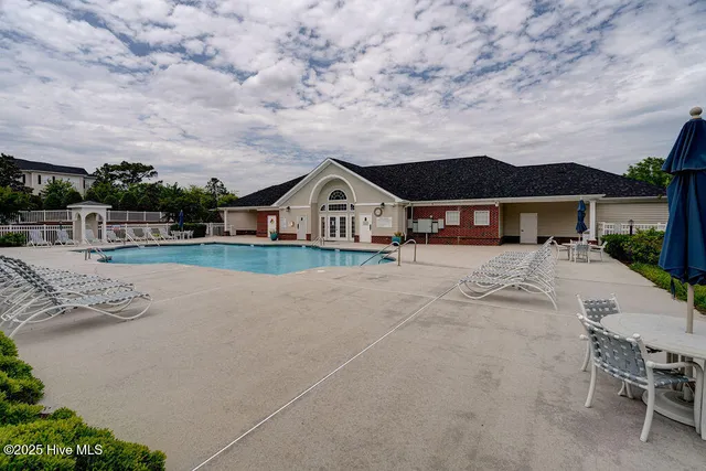 $1,575 | 2820 Bloomfield Lane, Unit 103, Wilmington, NC 28412