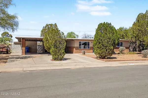 $337,400 | 6470 East Calle Luna, Tucson, AZ 85710