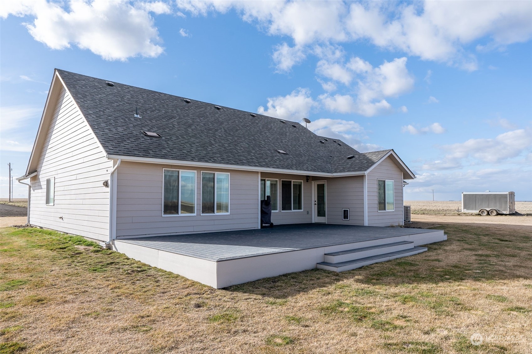 1003 North Klein Road Ritzville, WA 99169 - Photo 30 of 34 a view of a house with a yard
