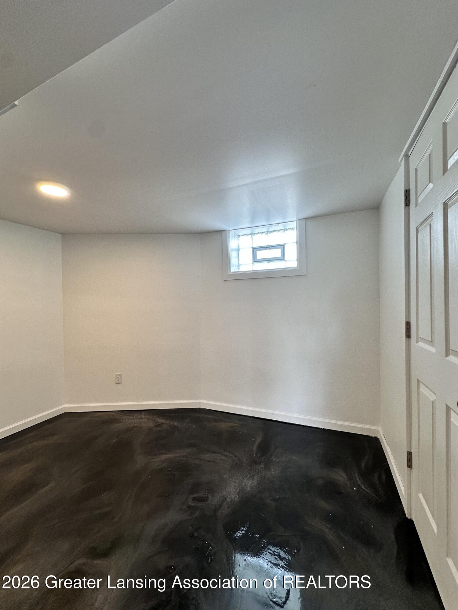 600 East Cavanaugh Road Lansing, MI 48910 - Photo 49 of 61 Renovated lower level