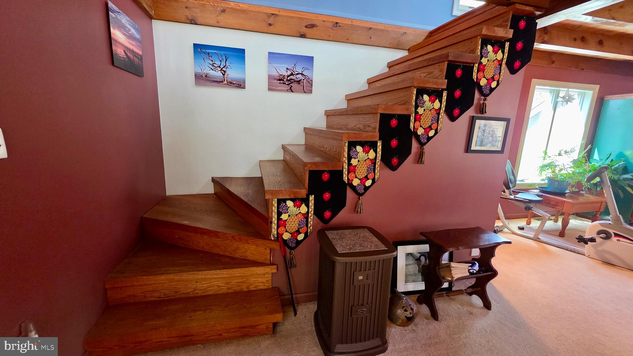 9206 Barkley Lane Huntingdon, PA 16652 - Photo 25 of 88 a view of a room with staircase