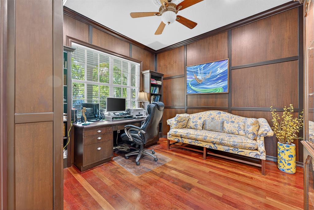 400 Northeast 8th Avenue Fort Lauderdale, FL 33301 - Photo 3 of 25 a bedroom with furniture and a window