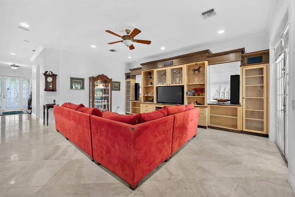 400 Northeast 8th Avenue Fort Lauderdale, FL 33301 - Photo 10 of 25 a living room with furniture and a flat screen tv