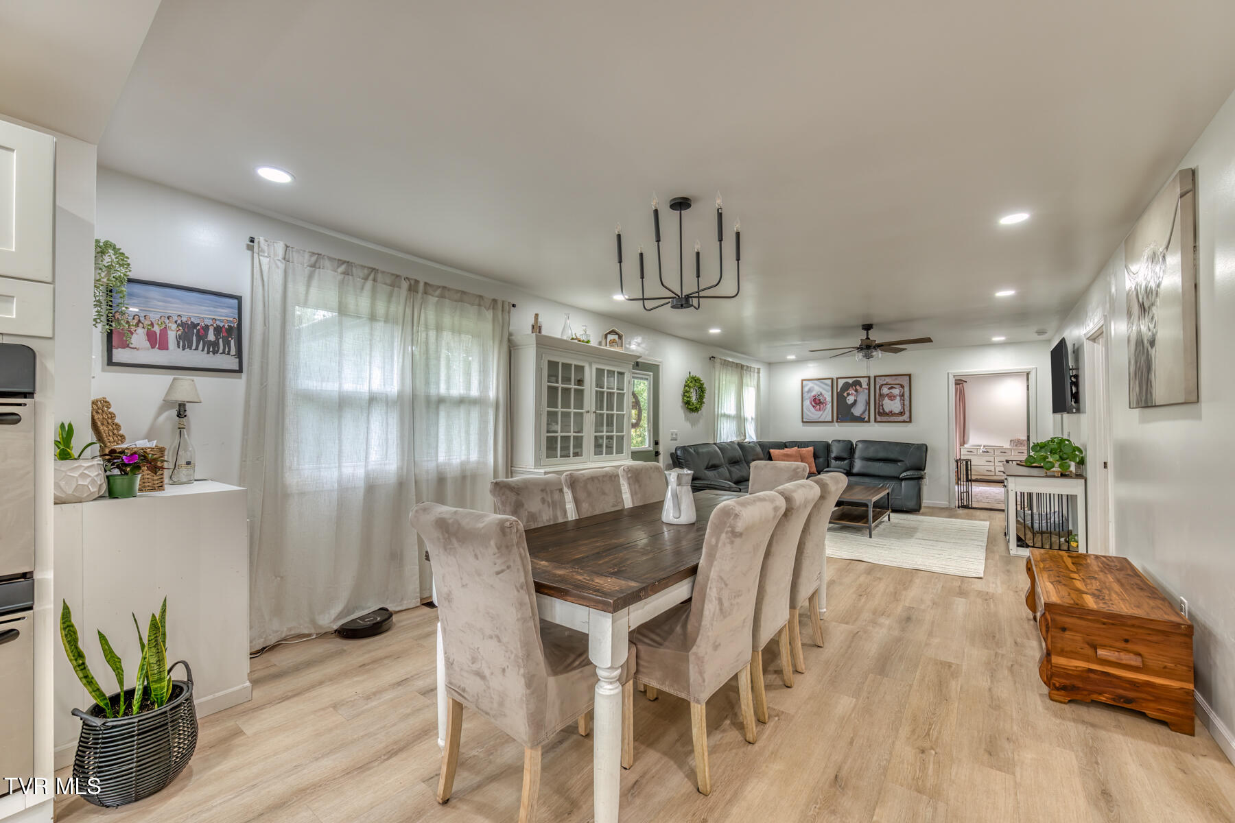 1009 Island Road Blountville, TN 37617 - Photo 4 of 11 1005 Island Rd-6