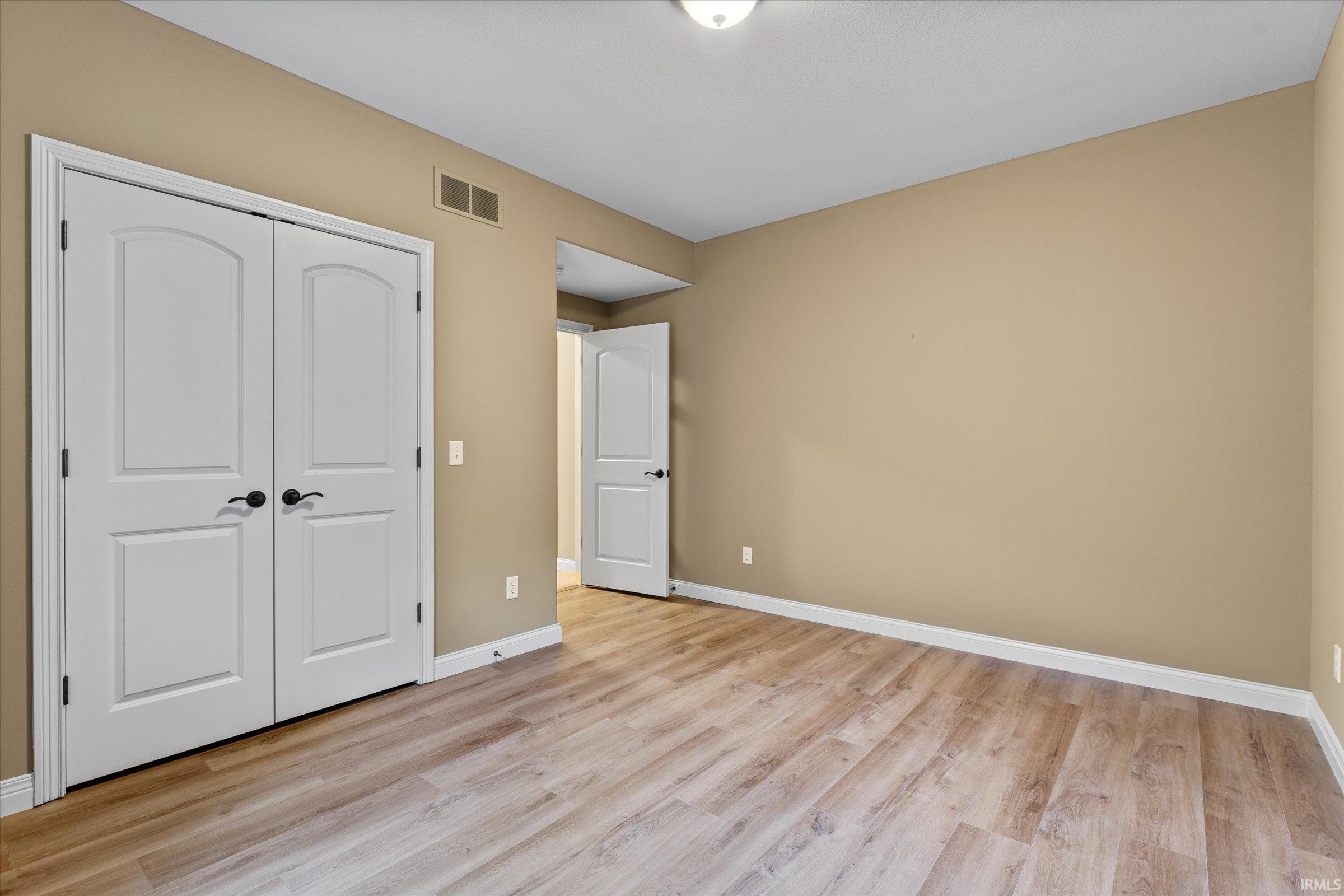 51625 Meadow Pointe Granger, IN 46530 - Photo 19 of 36
