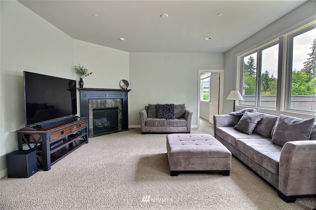 102 Elma Place Southeast Renton, WA 98059 - Photo 16 of 40