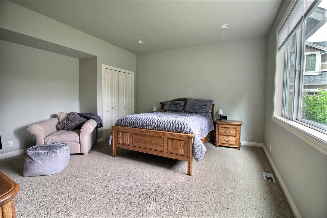 102 Elma Place Southeast Renton, WA 98059 - Photo 21 of 40