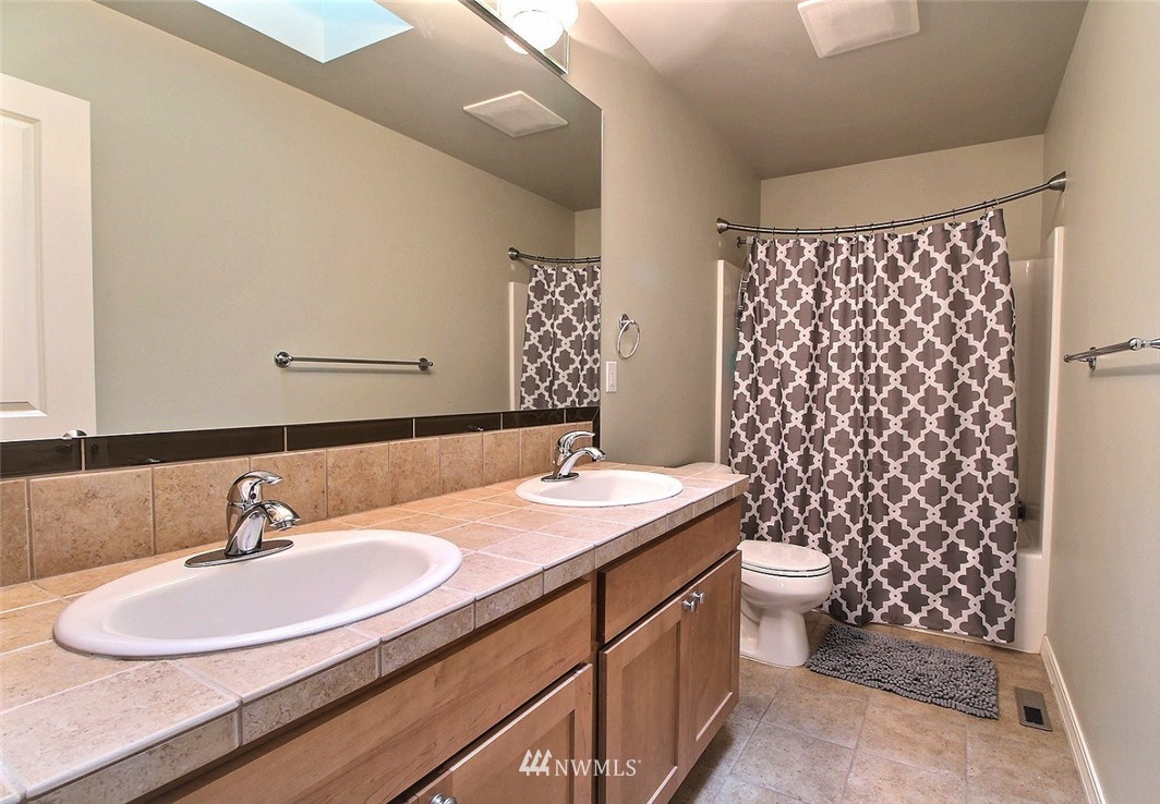 102 Elma Place Southeast Renton, WA 98059 - Photo 32 of 40