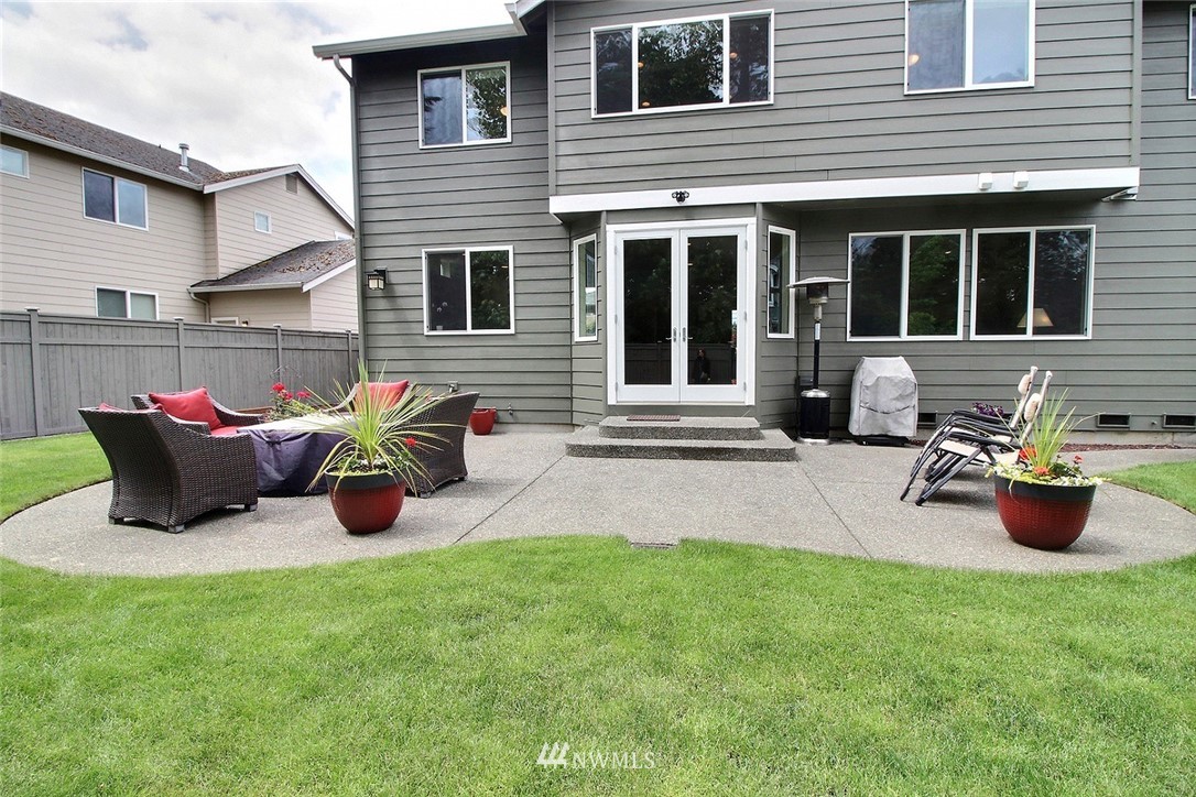 102 Elma Place Southeast Renton, WA 98059 - Photo 33 of 40