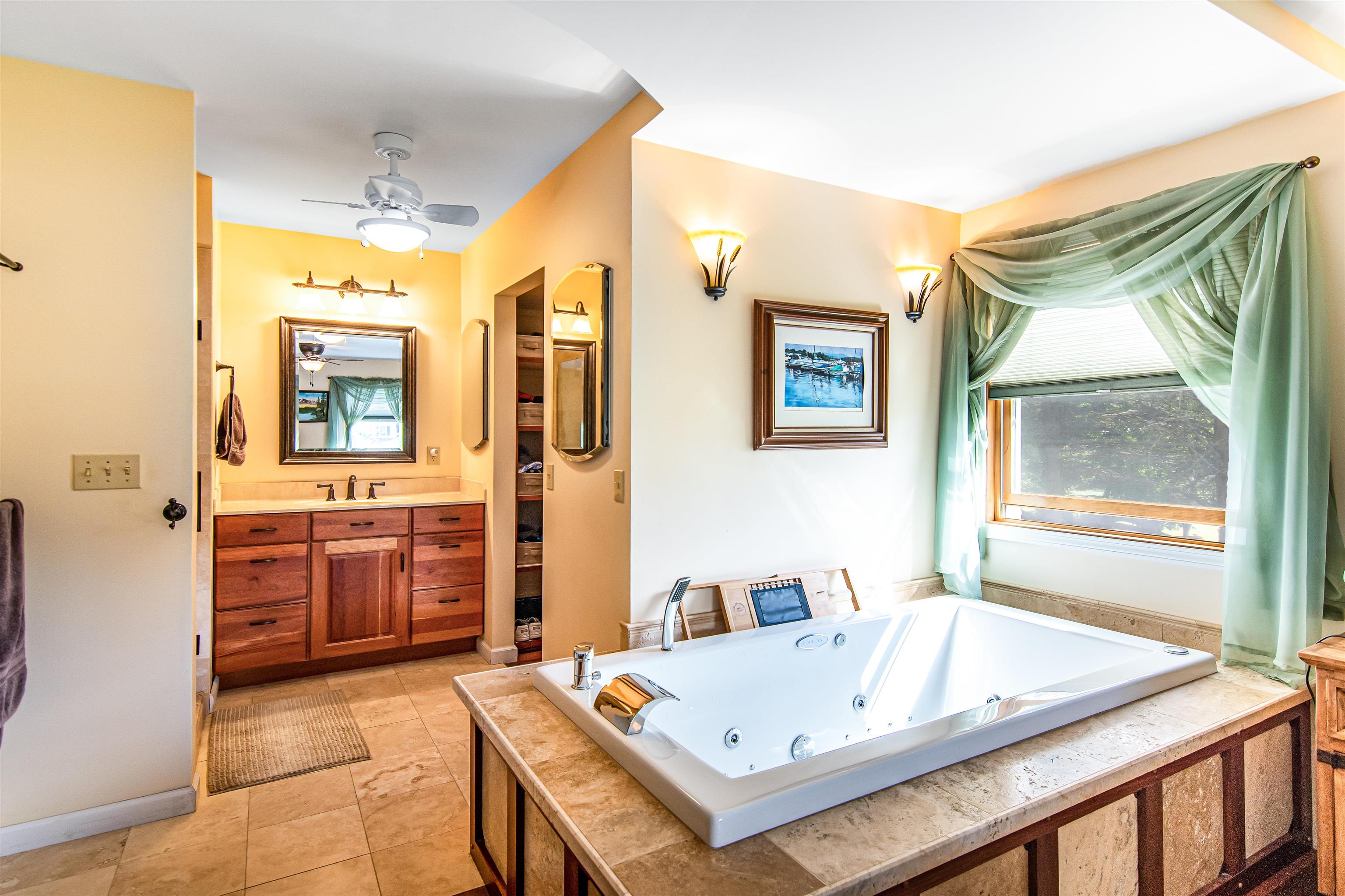 944 Stone Bridge Road Georgia, VT 05468 - Photo 4 of 40