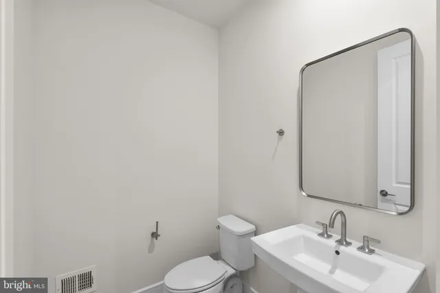 $1,370,815 | 41934 Night Nurse Circle, Brambleton, VA 20148