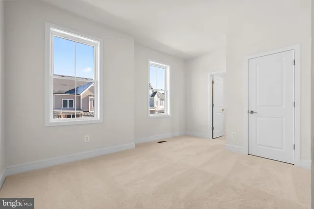 $1,370,815 | 41934 Night Nurse Circle, Brambleton, VA 20148