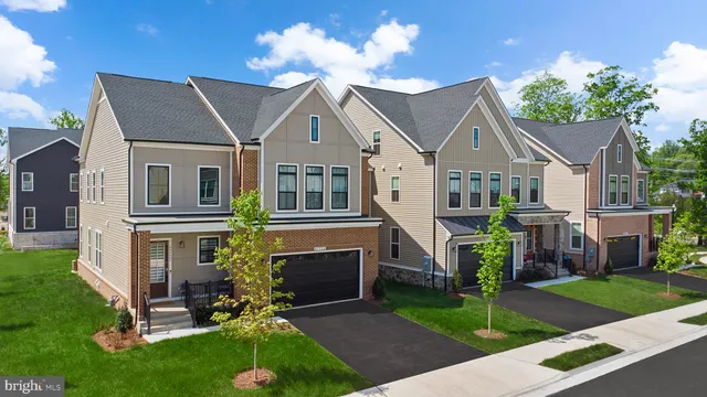 $1,370,815 | 41934 Night Nurse Circle, Brambleton, VA 20148