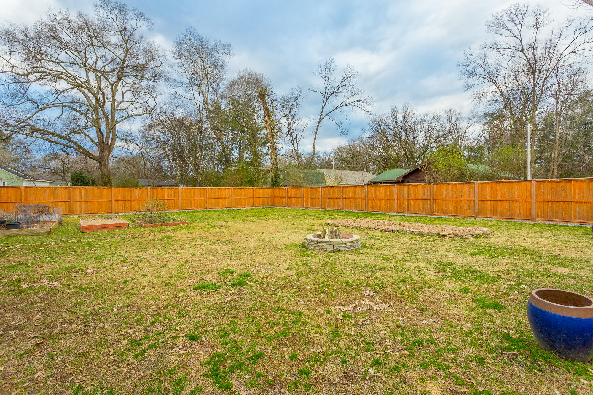 911 North Moore Road Chattanooga, TN 37411 - Photo 12 of 54 911 N Moore Rd. HD-19