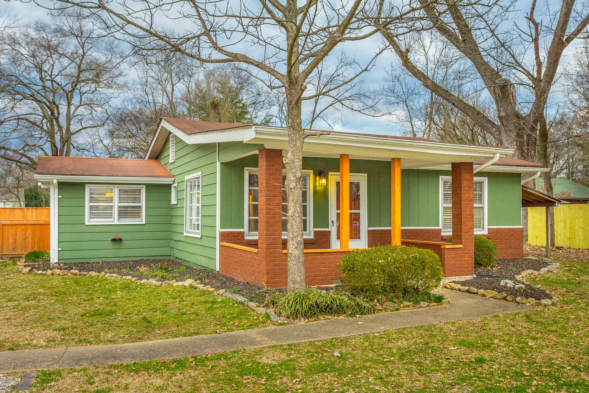911 North Moore Road Chattanooga, TN 37411 - Photo 6 of 54 911 N Moore Rd. HD-12