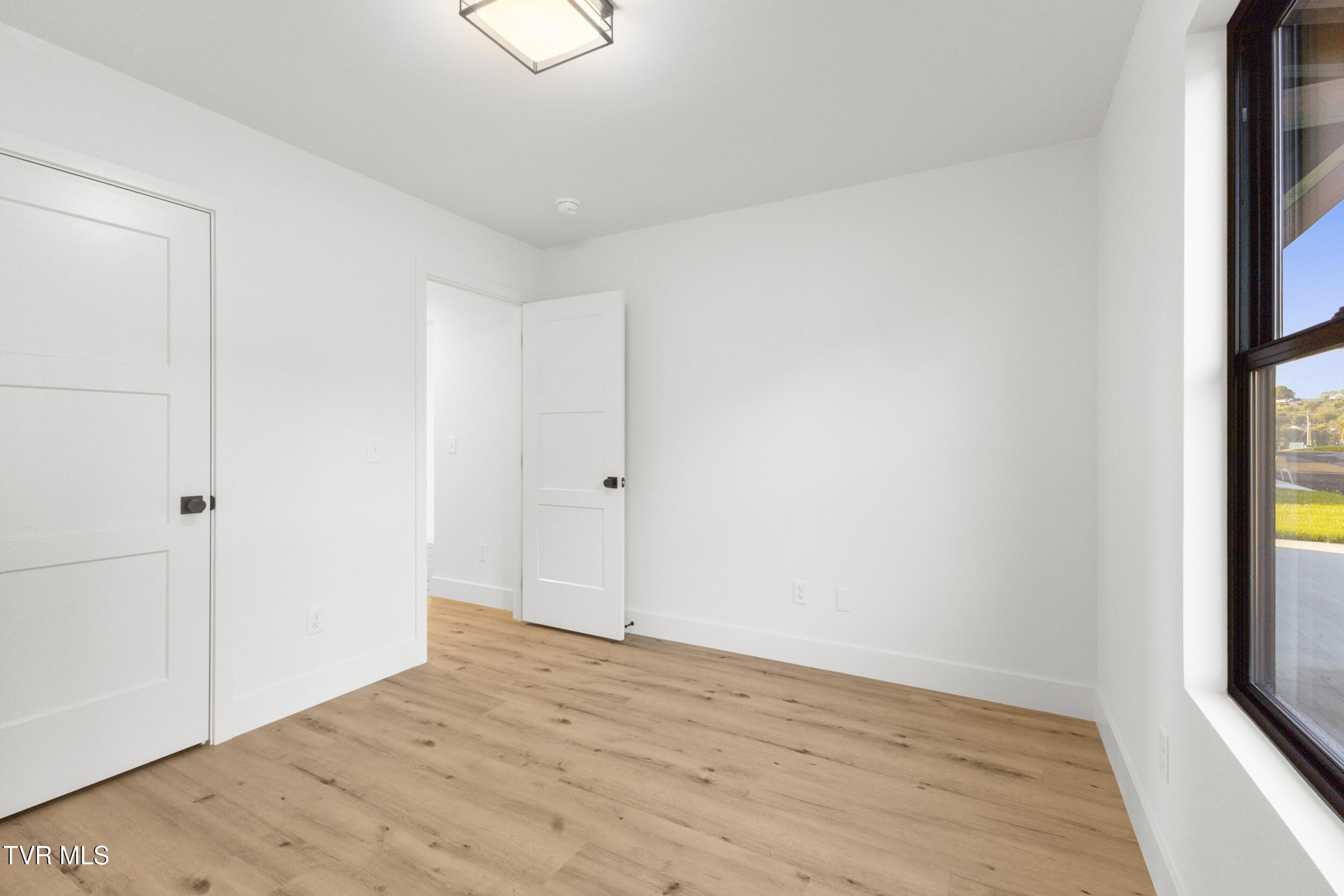 500 Noes Chapel Road Morristown, TN 37814 - Photo 12 of 37 12_img_3144