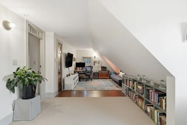 a view of entryway and hall