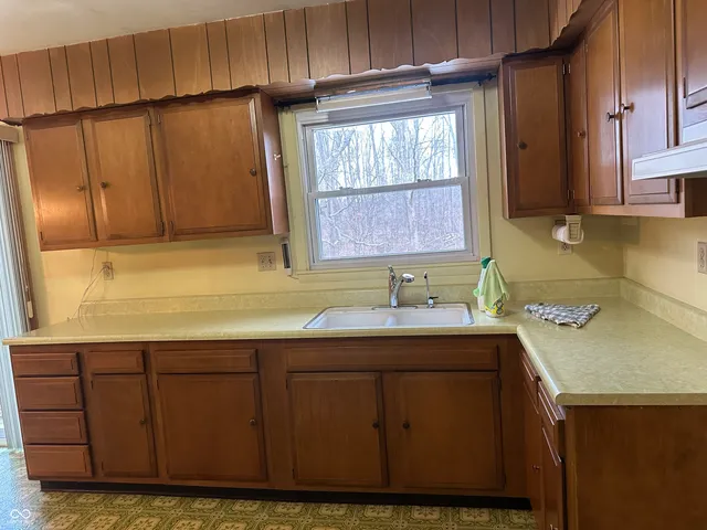 $1 | 5720 West County Road 800 North, Scipio, IN 47273