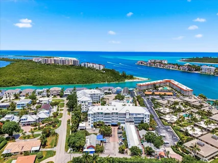 $450,000 | 140 Palm Street, Unit 207, Marco Island, FL 34145