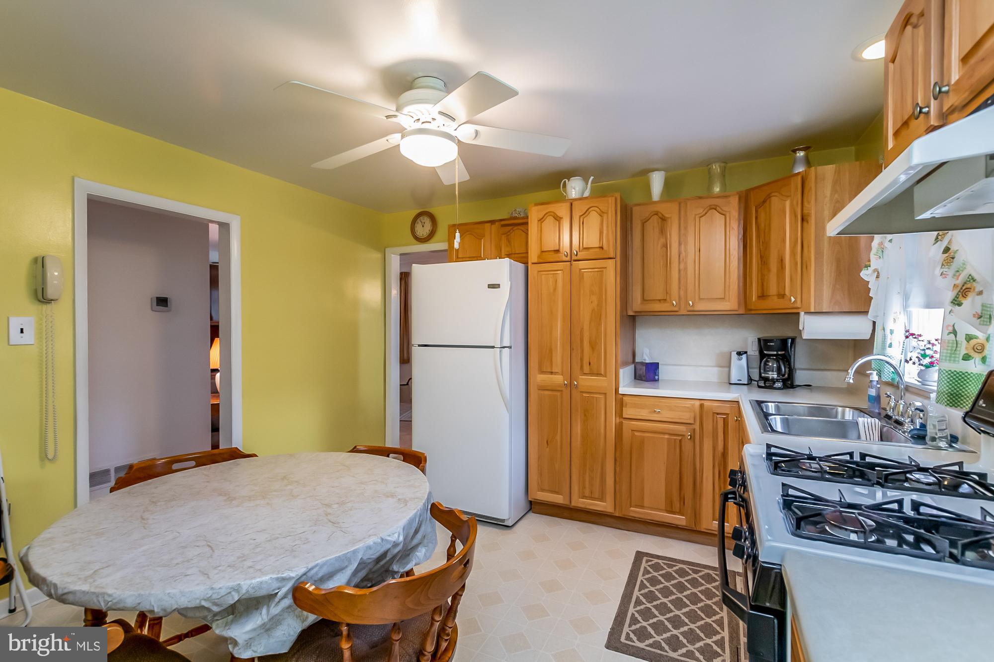 1212 Berkwood Road Baltimore, MD 21237 - Photo 11 of 30 Kitchen