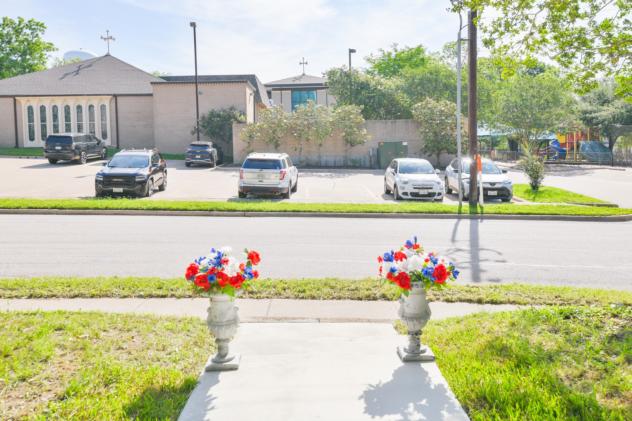 802 South Day Street Brenham, TX 77833 - Photo 6 of 50 a view of outdoor space