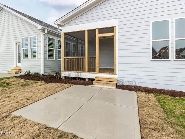 a house view with a outdoor space