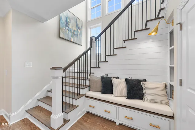 a view of entryway and hall