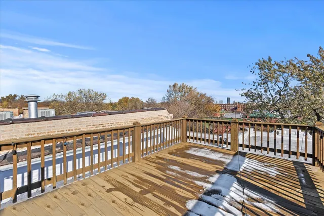 $2,200 | 2210 West Carmen Avenue, Unit 1W, Chicago, IL 60625