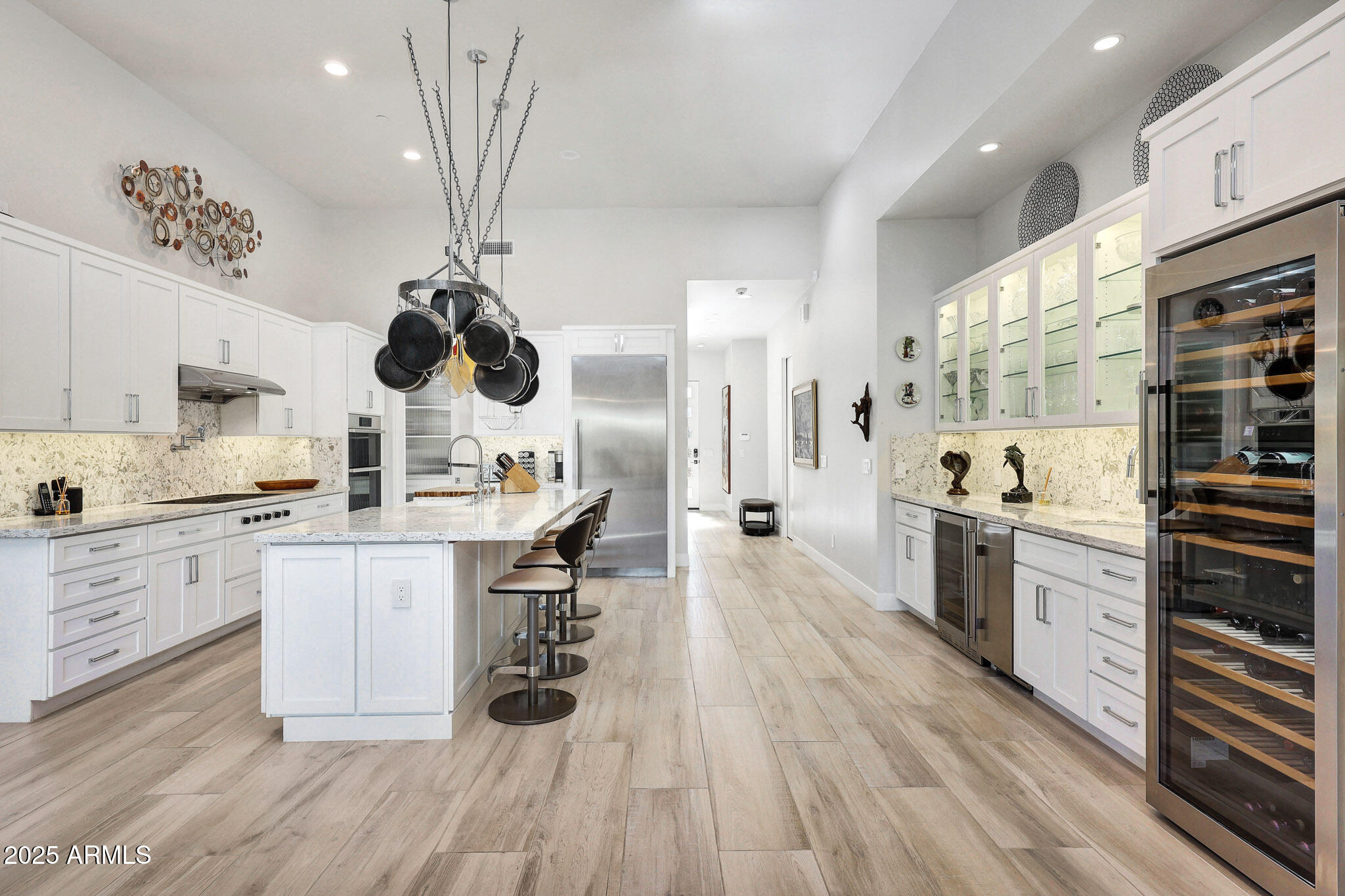 9850 East McDowell Mountain Ranch Road, Unit 1019 Scottsdale, AZ 85260 - Photo 11 of 66 Kitchen/Wine Bar