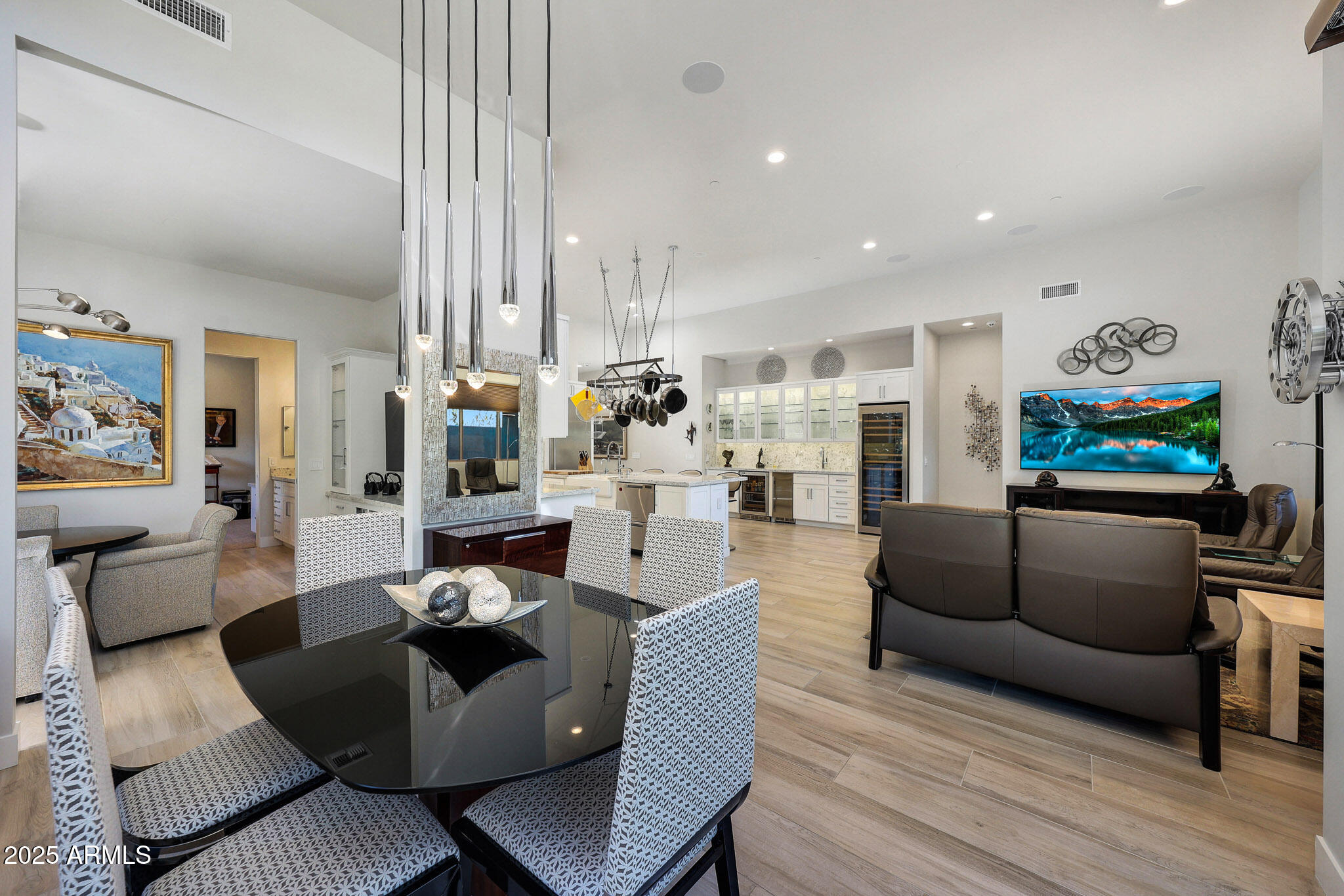 9850 East McDowell Mountain Ranch Road, Unit 1019 Scottsdale, AZ 85260 - Photo 18 of 66 a living room with furniture and a couch