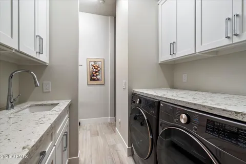 $995,000 | 9850 East McDowell Mountain Ranch Road, Unit 1019, Scottsdale, AZ 85260