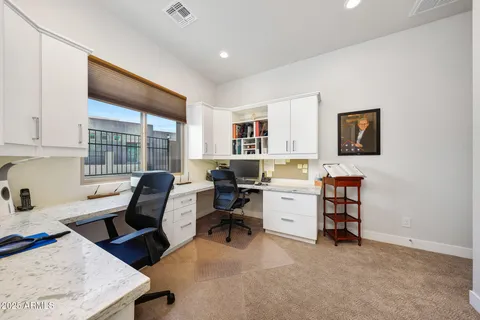 $995,000 | 9850 East McDowell Mountain Ranch Road, Unit 1019, Scottsdale, AZ 85260