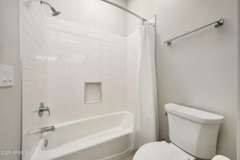 $995,000 | 9850 East McDowell Mountain Ranch Road, Unit 1019, Scottsdale, AZ 85260