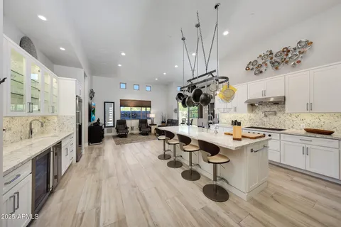 $995,000 | 9850 East McDowell Mountain Ranch Road, Unit 1019, Scottsdale, AZ 85260