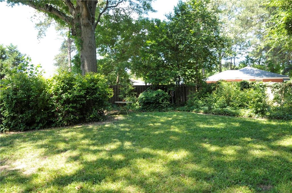 602 Sherwood Road Northeast Atlanta, GA 30324 - Photo 23 of 27
