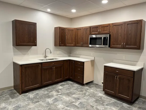 $1,000 | 145 School Street, Unit 301, McAlisterville, PA 17049