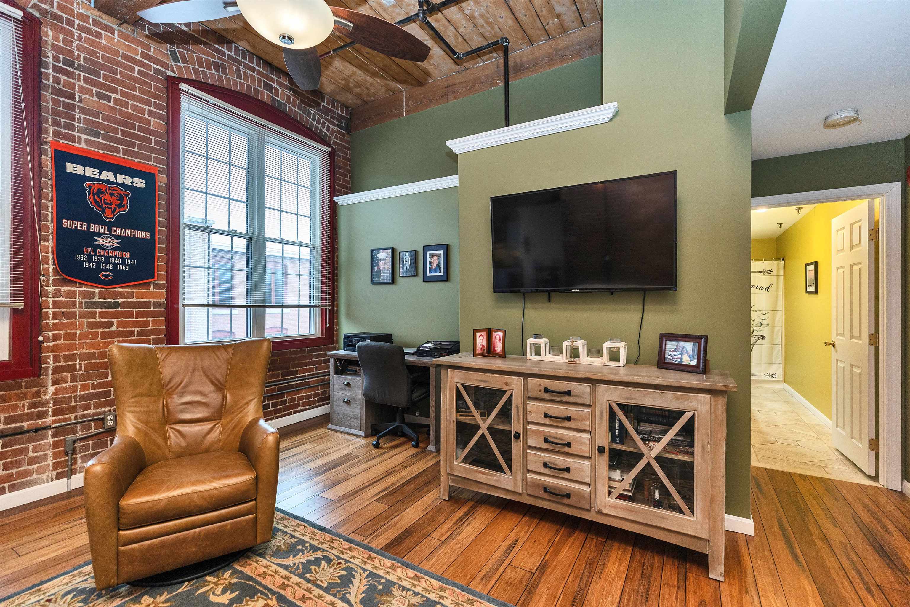 470 Silver Street, Unit 413 Manchester, NH 03103 - Photo 11 of 44