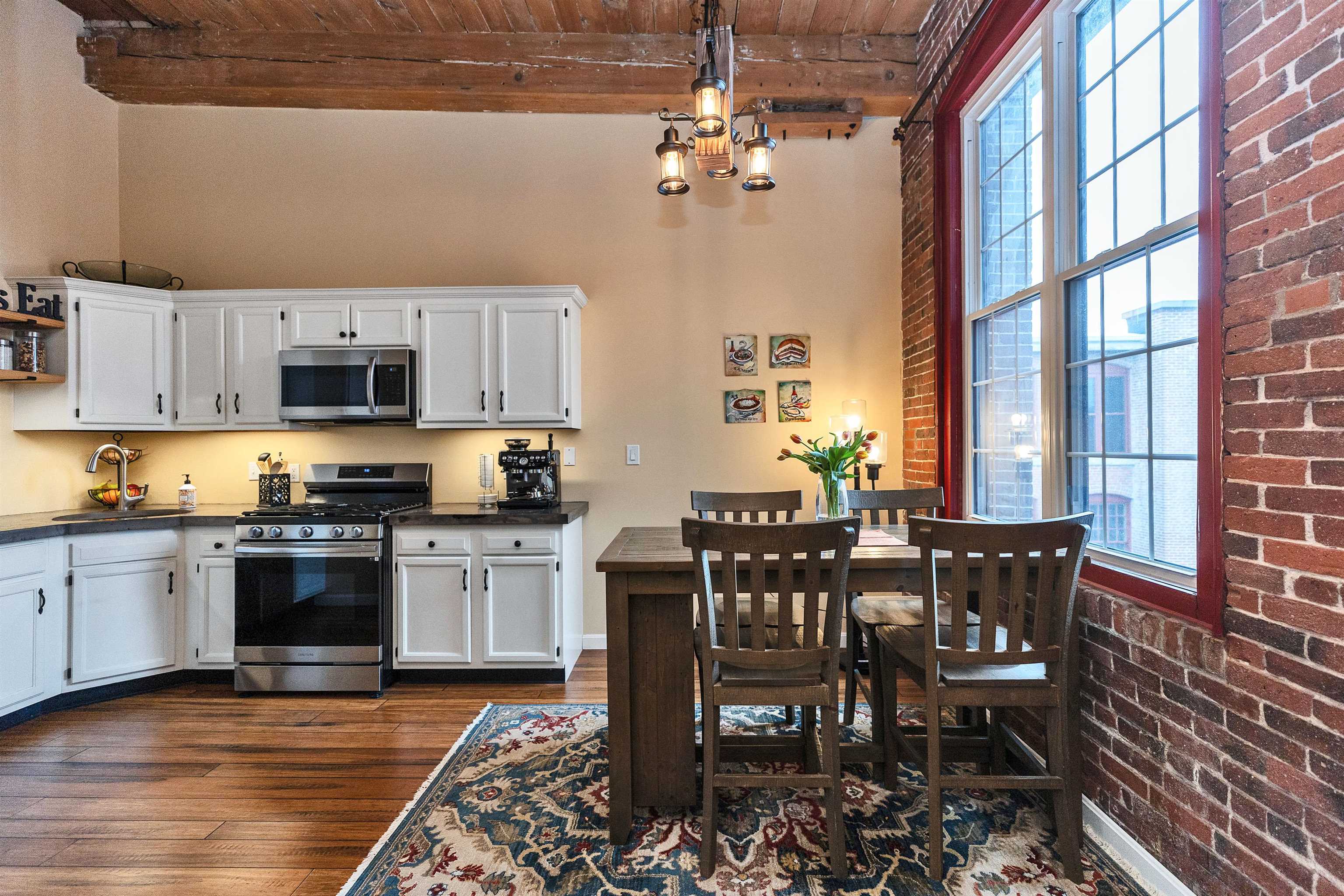 470 Silver Street, Unit 413 Manchester, NH 03103 - Photo 12 of 44