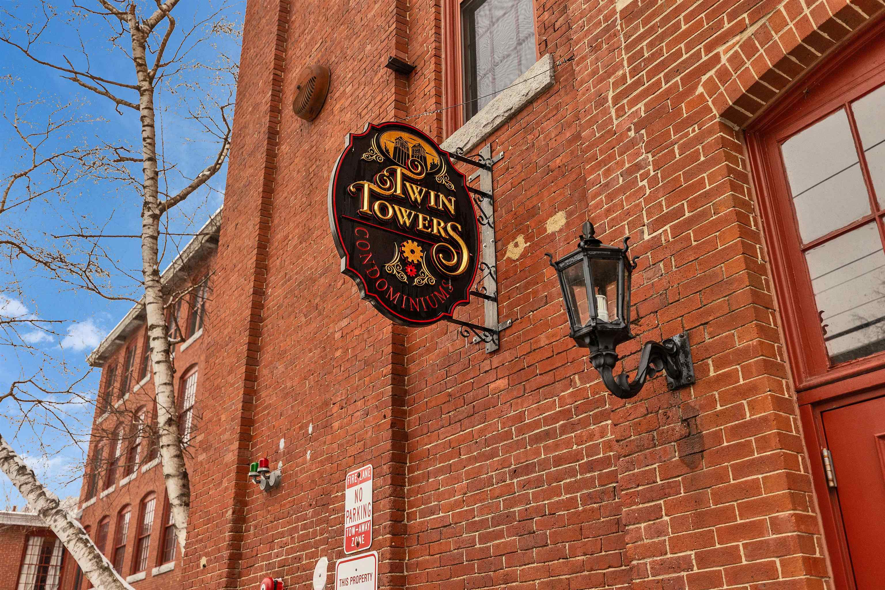 470 Silver Street, Unit 413 Manchester, NH 03103 - Photo 2 of 44