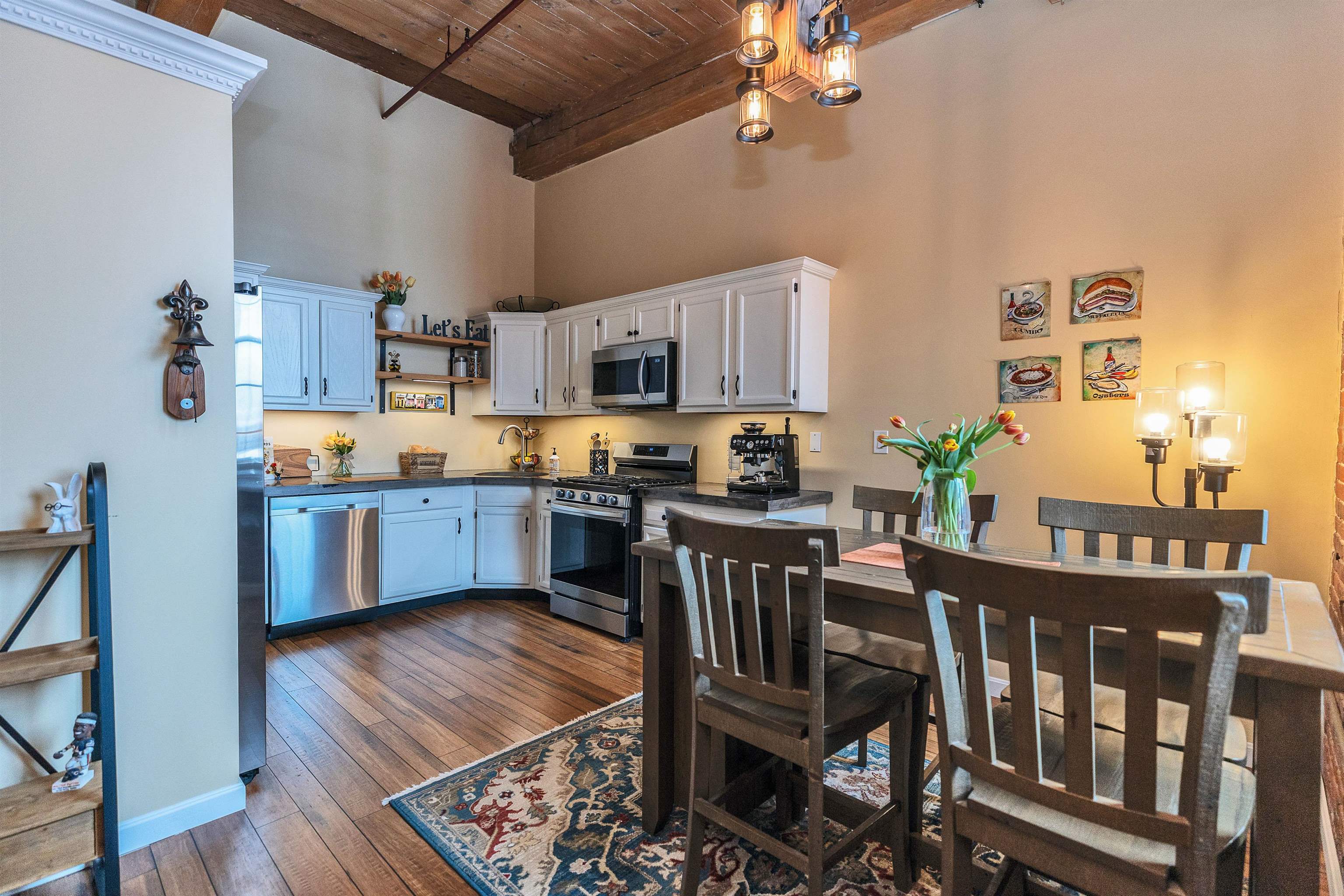 470 Silver Street, Unit 413 Manchester, NH 03103 - Photo 9 of 44