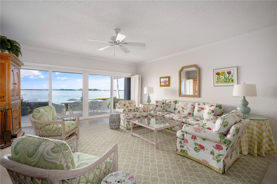 901 Bay Road, Unit 103 Vero Beach, FL 32963 - Photo 5 of 36