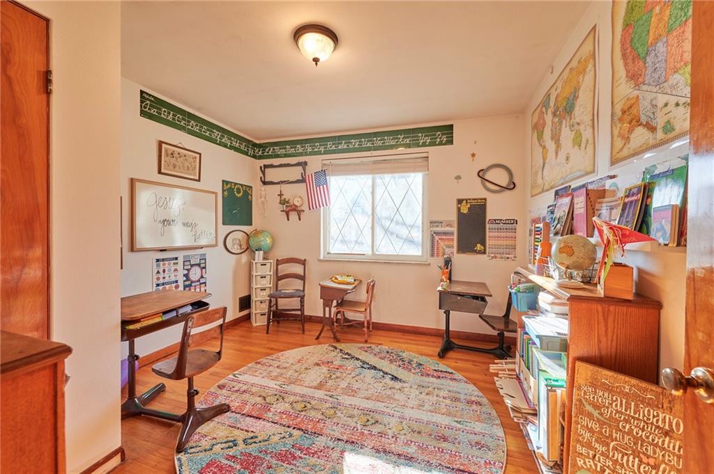 114 Johnetta Road Vandergrift, PA 15690 - Photo 17 of 50