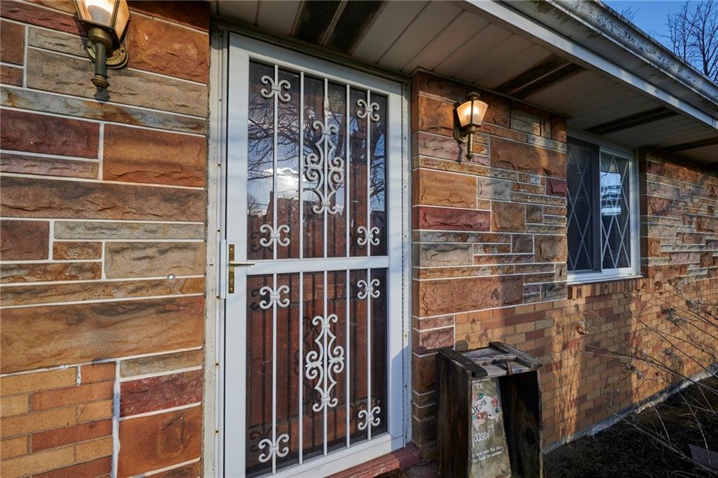 114 Johnetta Road Vandergrift, PA 15690 - Photo 3 of 50