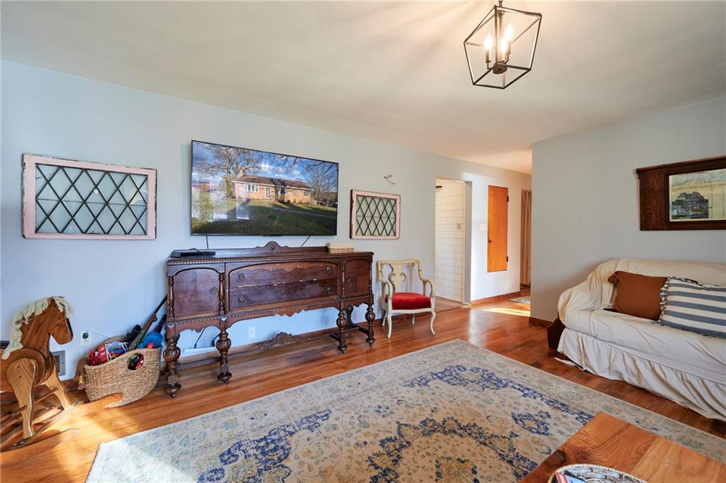 114 Johnetta Road Vandergrift, PA 15690 - Photo 5 of 50