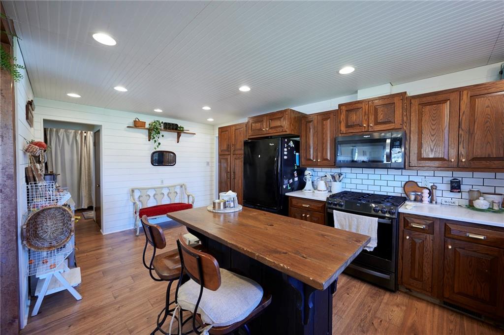 114 Johnetta Road Vandergrift, PA 15690 - Photo 6 of 50