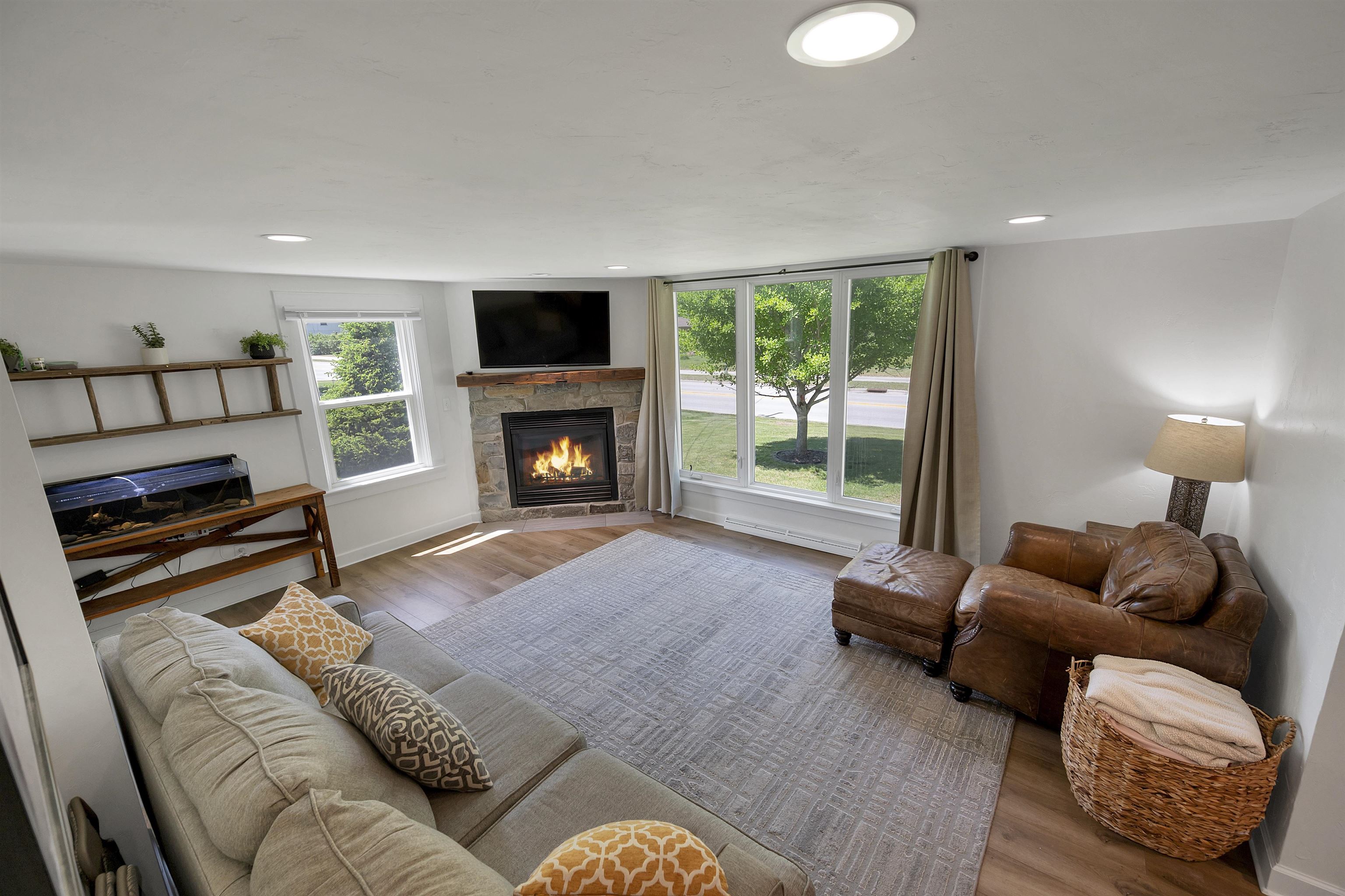 1319 Riverside Drive Suamico, WI 54173 - Photo 9 of 63