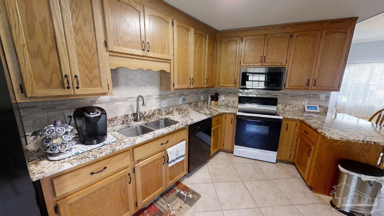 4372 Bayou Ridge Drive Pace, FL 32571 - Photo 5 of 21 Gallery Image 5